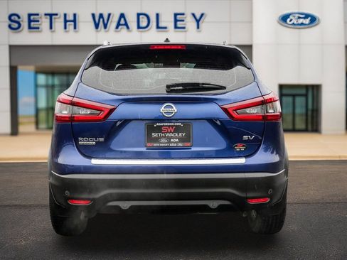 Used 2020 Nissan Rogue Sport SV FWD image 6