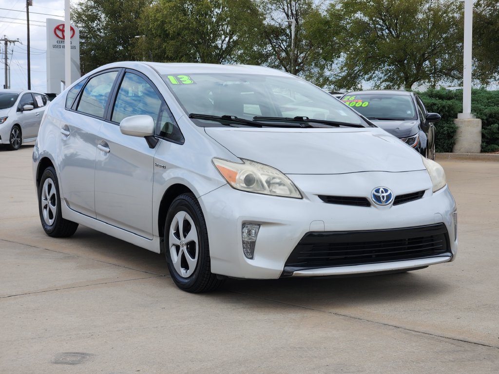 Used 2013 Toyota Prius Three FWD image 3