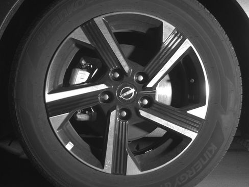 Used 2025 Nissan Sentra SV FWD image 12