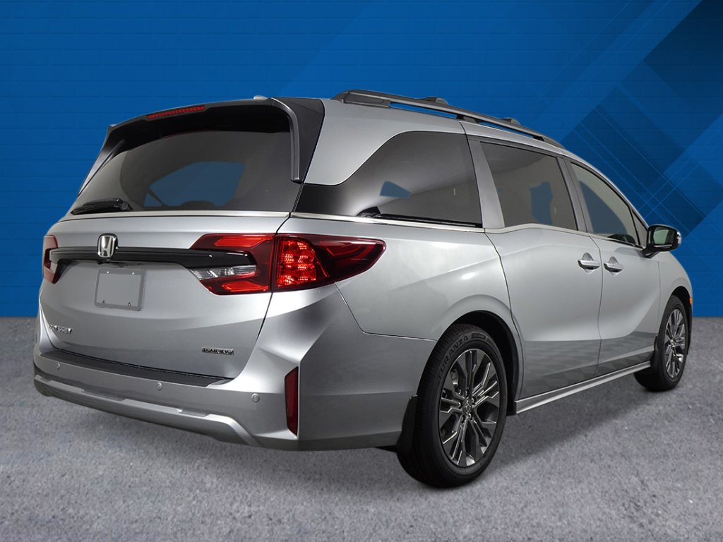 New 2027 Honda Odyssey Touring image 4