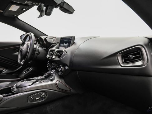 Used 2019 Aston Martin V8 Vantage Coupe RWD image 49