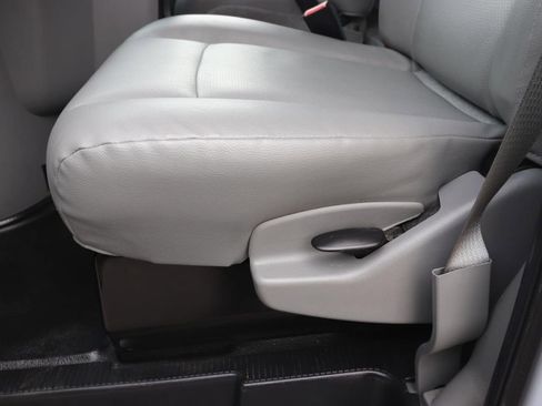 Used 2023 Ford E-350 and Econoline 350 Super Duty w/ Power Windows & Locks Group image 17