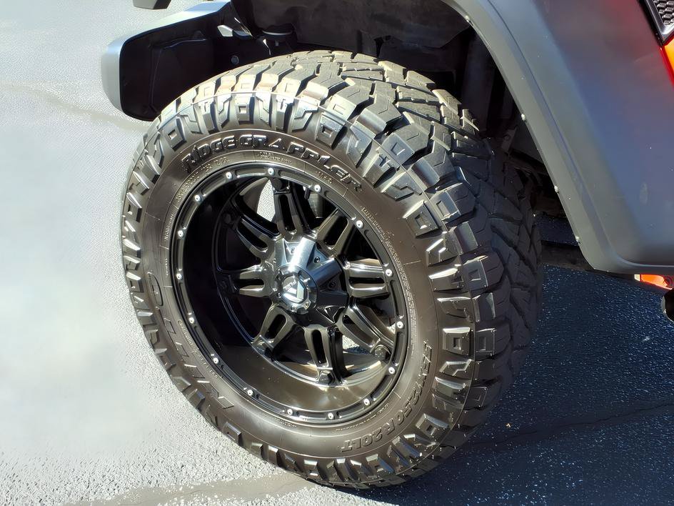 Used 2021 Jeep Wrangler Unlimited Sport AWD/4WD image 9