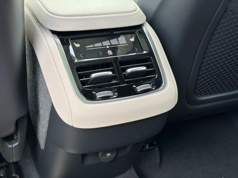 New 2026 Volvo XC90 B6 Plus AWD/4WD image 10