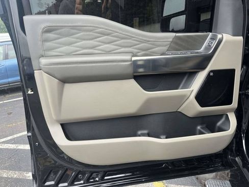 Certified 2025 Ford F250 Platinum w/ Platinum Plus Package AWD/4WD image 18
