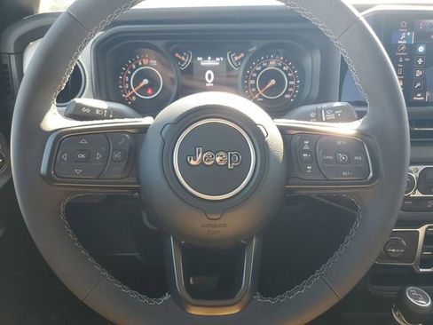 New 2025 Jeep Gladiator Sport image 22