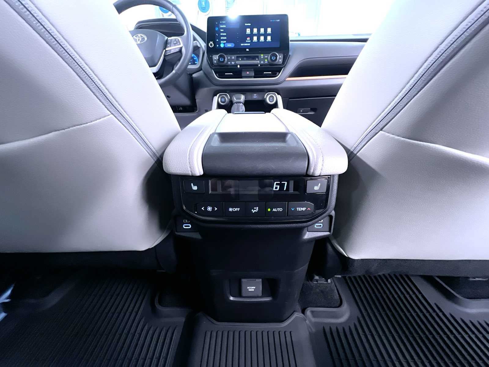 Used 2026 Toyota Grand Highlander AWD image 37