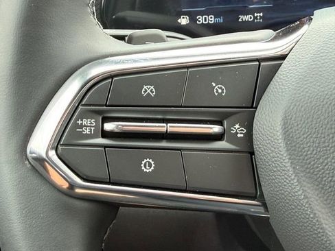 New 2026 Chevrolet Equinox LT w/ Convenience Package II AWD/4WD image 8