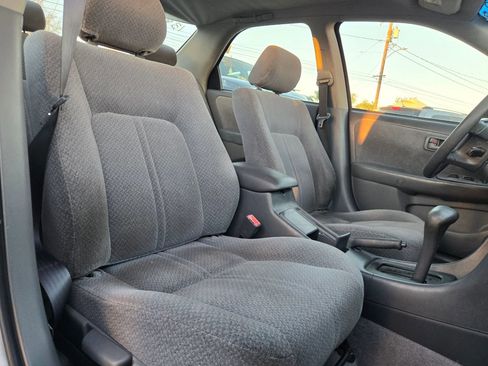 Used 2000 Toyota Camry LE image 15