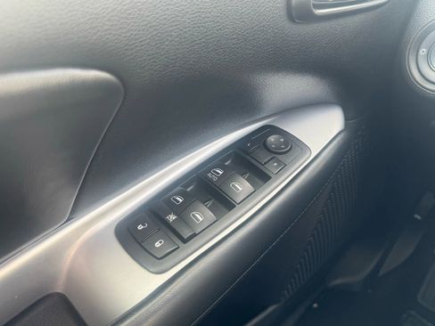 Used 2012 Dodge Journey SXT w/ Flexible Seating Group image 39