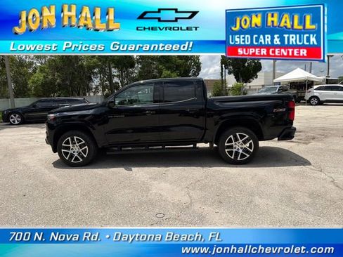 Used 2023 Chevrolet Colorado Z71 w/ Z71 Convenience Package 2 AWD/4WD image 5