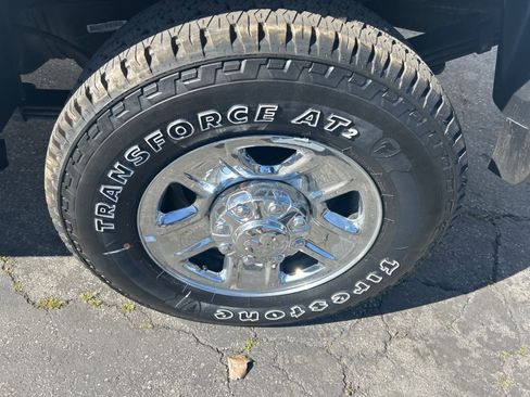 Used 2024 RAM 3500 Tradesman w/ Chrome Appearance Group image 15