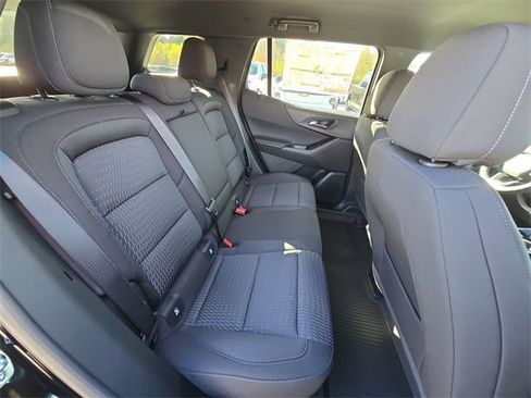 New 2026 Chevrolet Equinox LT w/ LPO, Floor Liner Package image 28