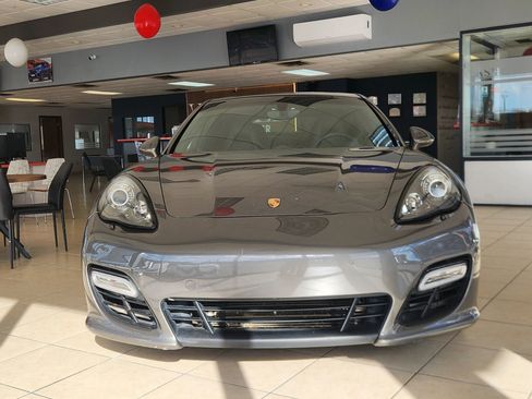 Used 2013 Porsche Panamera GTS image 2