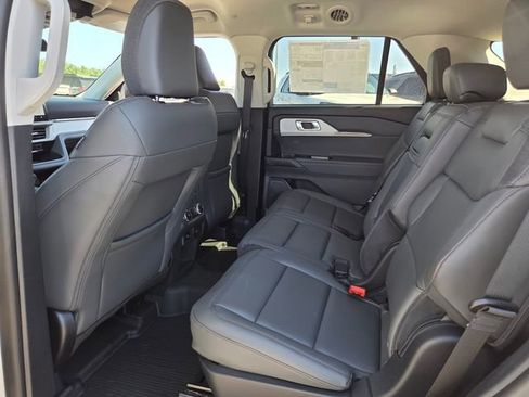 New 2026 Ford Explorer Active image 6