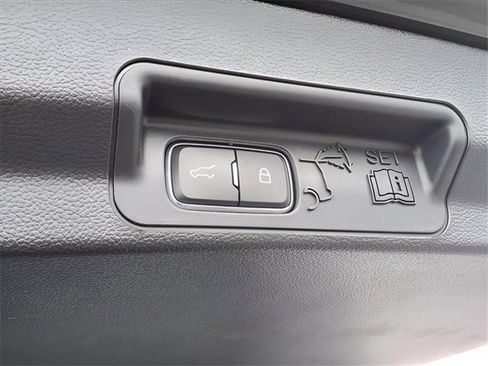 Used 2023 Ford Explorer XLT w/ Equipment Group 202A image 11