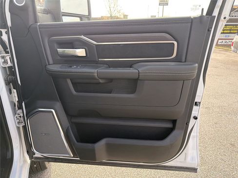 New 2025 RAM 3500 Laramie image 10