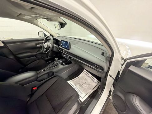 Certified 2026 Honda HR-V LX image 26