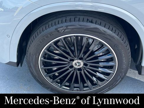 Used 2025 Mercedes-Benz GLC 350e 4MATIC w/ AMG Line image 3