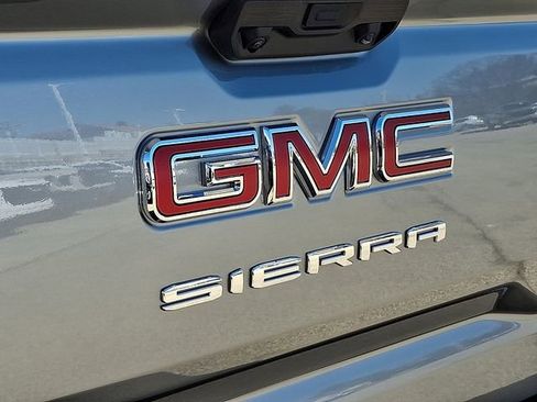New 2026 GMC Sierra 1500 SLE image 25