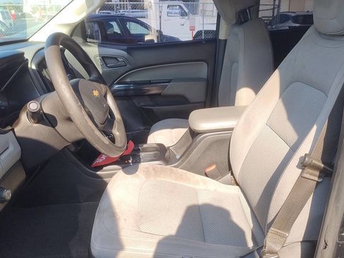 Used 2020 Chevrolet Colorado W/T image 5