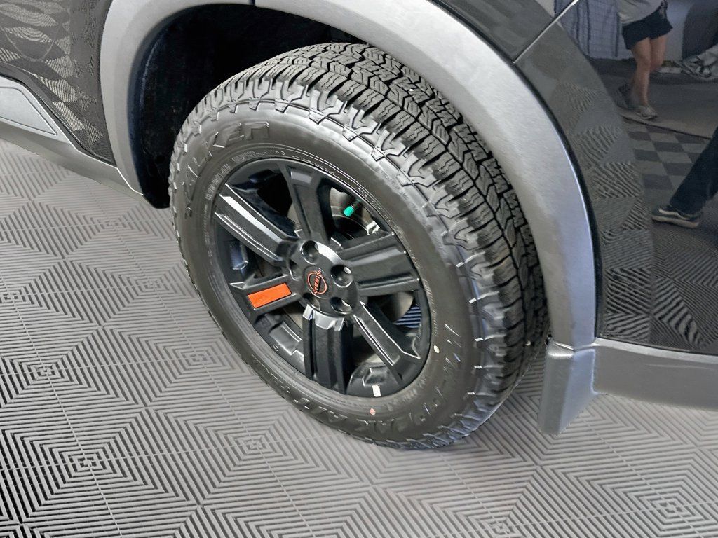 Certified 2026 Nissan Rogue SV AWD/4WD image 37