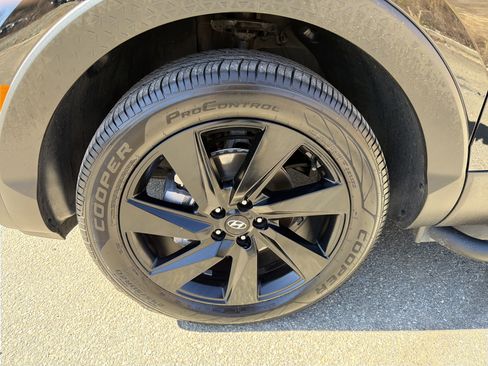 Used 2023 Hyundai Santa Cruz Night image 11