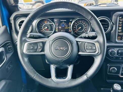 Used 2022 Jeep Wrangler Unlimited Sahara image 14