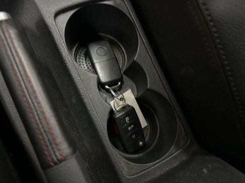Used 2012 Volkswagen GTI 4-Door FWD image 33