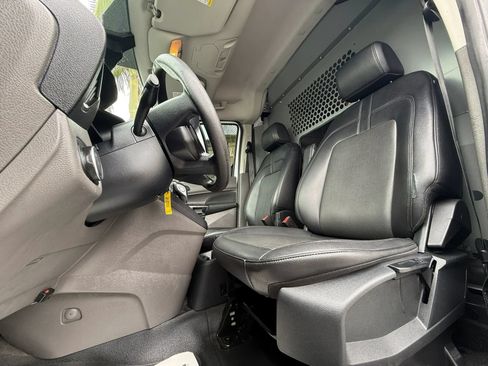 Used 2022 Ford Transit Connect XL FWD image 29