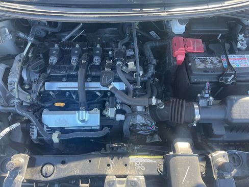 Used 2025 Nissan Versa SV image 32