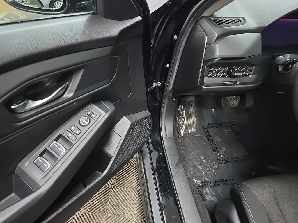 Used 2024 Honda Accord EX image 28