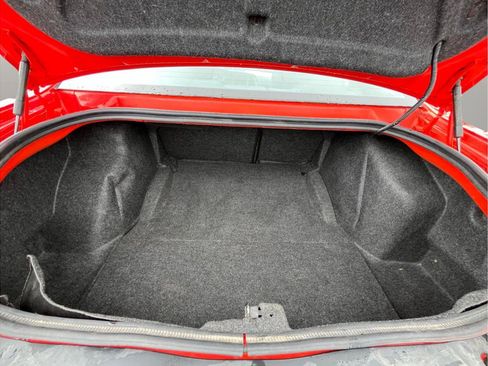 Used 2019 Dodge Challenger SXT RWD image 27