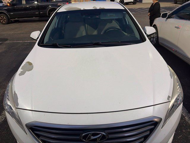 Used 2015 Hyundai Sonata SE w/ Option Group 09 FWD image 7