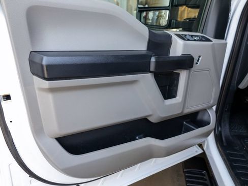 Used 2019 Ford F350 XL w/ Power Equipment Group RWD image 18