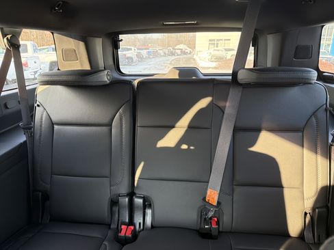 Certified 2024 GMC Yukon XL Denali w/ Denali Reserve Package image 34