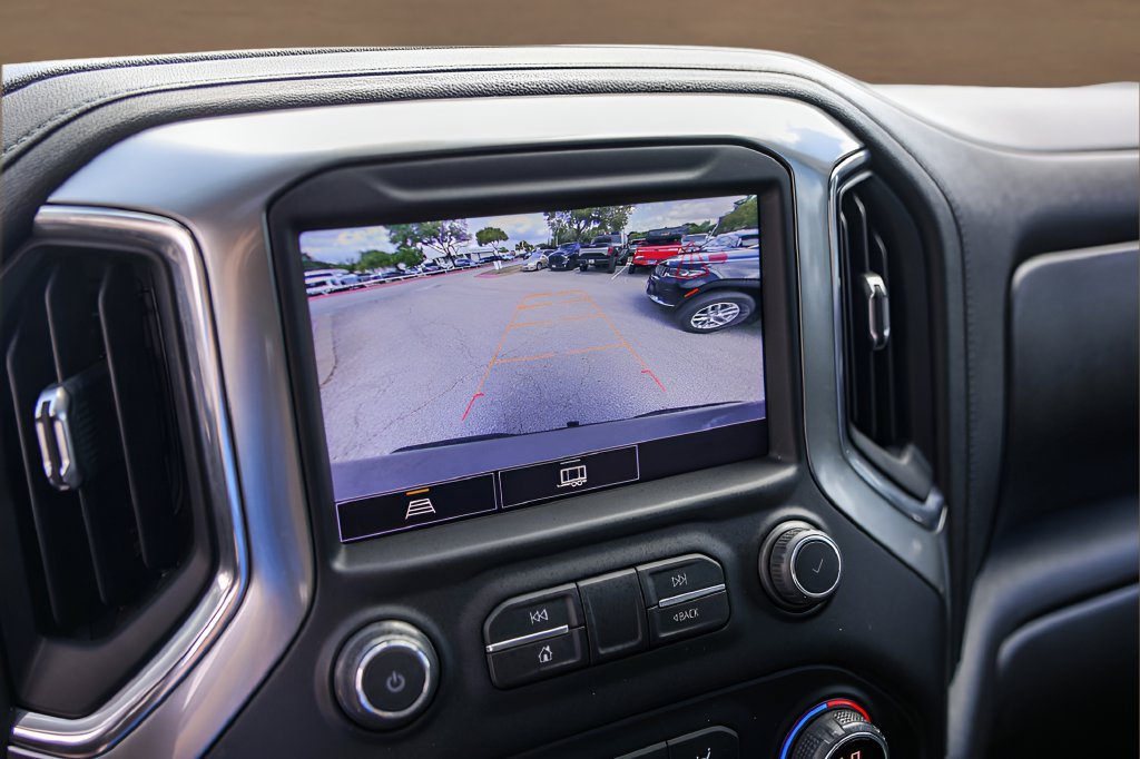 Used 2021 Chevrolet Silverado 1500 LT Trail Boss w/ Convenience Package II AWD/4WD image 16