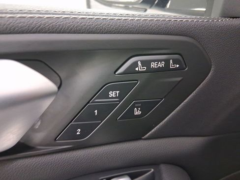 Certified 2022 BMW X7 M50i image 12