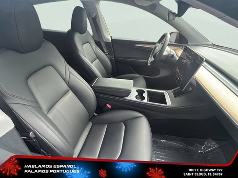 Used 2024 Tesla Model Y Long Range AWD/4WD image 21