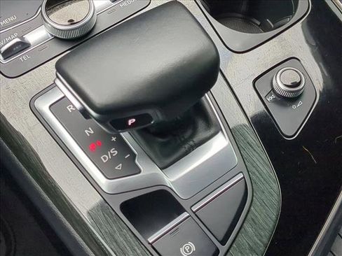 Used 2018 Audi Q7 3.0T Prestige w/ Prestige Package image 12