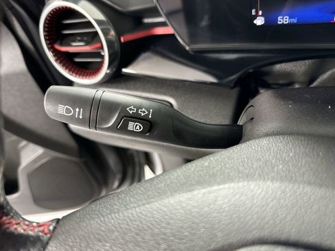 Used 2025 Chevrolet Trax RS w/ Driver Confidence Package image 15