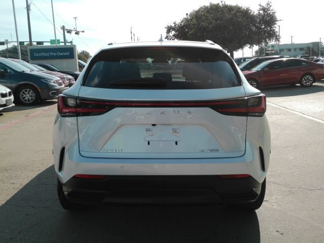 Used 2024 Lexus NX 250 FWD image 9