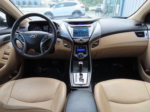 Used 2013 Hyundai Elantra Limited w/ Technology Pkg FWD image 4