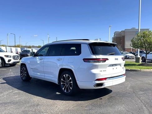 Used 2022 Jeep Grand Cherokee L Overland w/ Luxury Tech Group IV AWD/4WD image 8