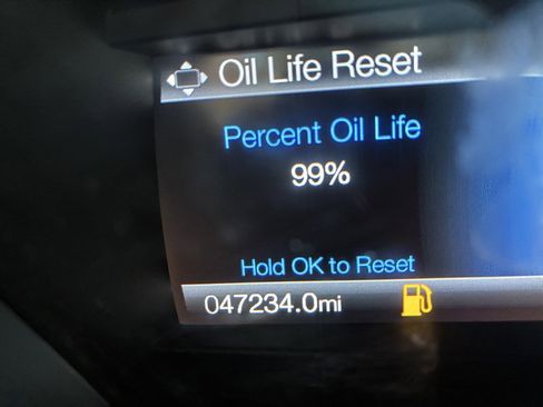 Used 2020 Ford Fusion SE image 8