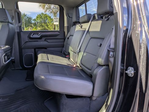Used 2025 Chevrolet Silverado 3500 LTZ w/ LTZ Convenience Package AWD/4WD image 27