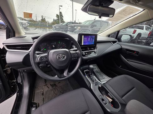 Used 2023 Toyota Corolla LE w/ LE Premium Package image 12
