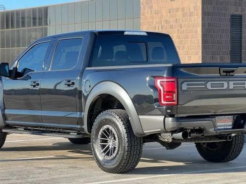 Used 2019 Ford F150 Raptor w/ Equipment Group 802A Luxury image 9