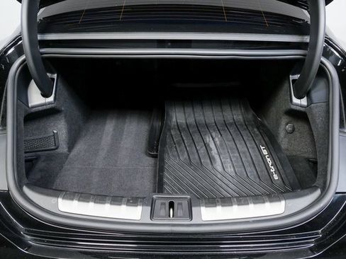 Used 2023 Audi e-tron GT Prestige image 28