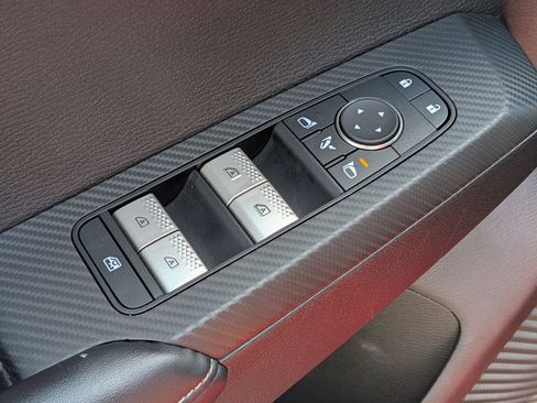 Used 2023 Mitsubishi Outlander SE AWD/4WD image 13
